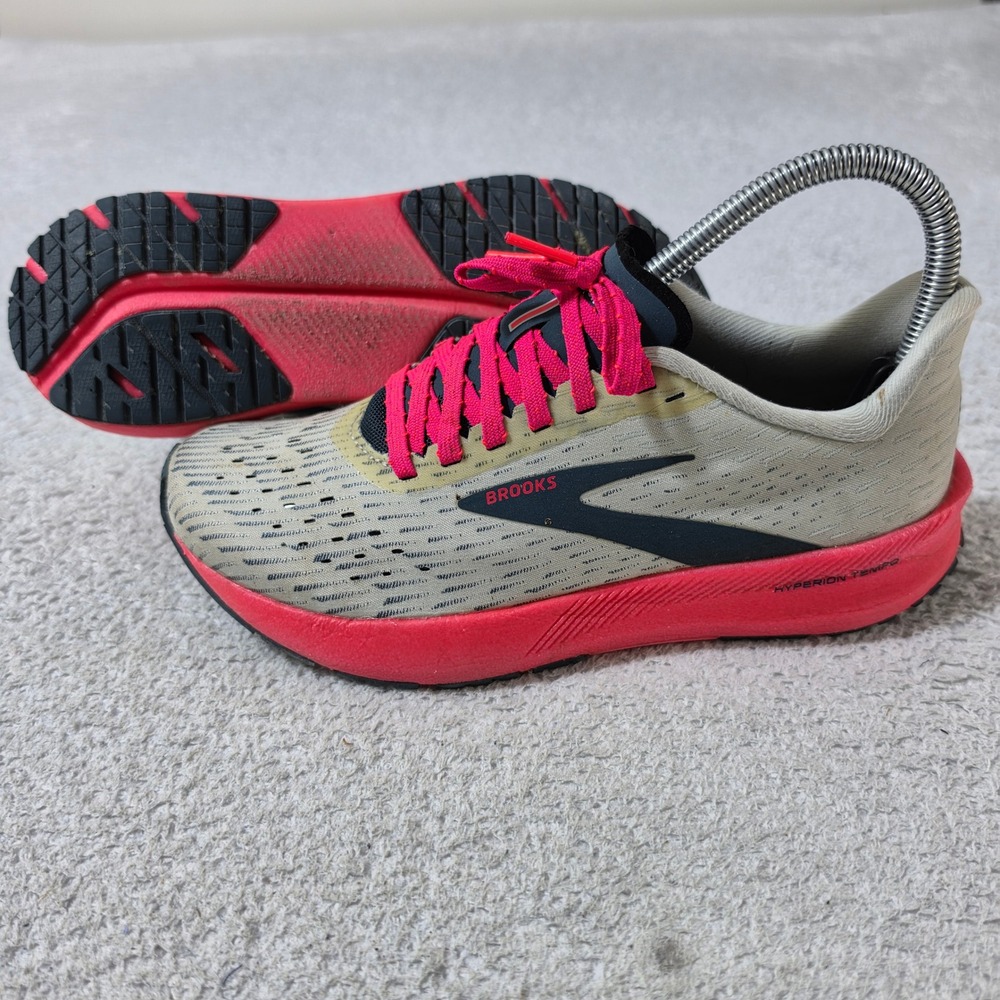 Brooks Womens 6 Hyperion Tempo Running Shoes Beige DNA FLASH Lightweight Mesh